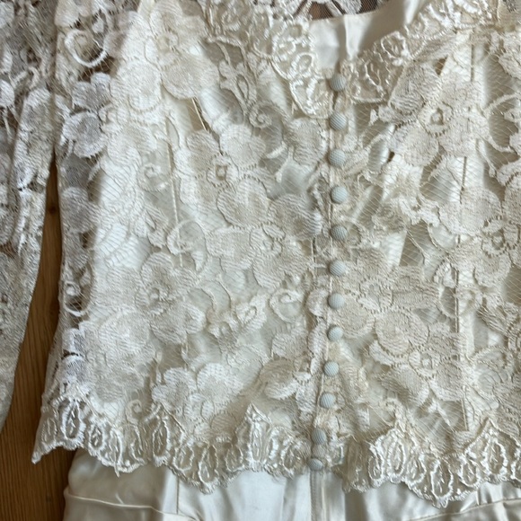 Vintage Cream drip waist Lace Wedding Dress, removable button back top sz M - Picture 8 of 11